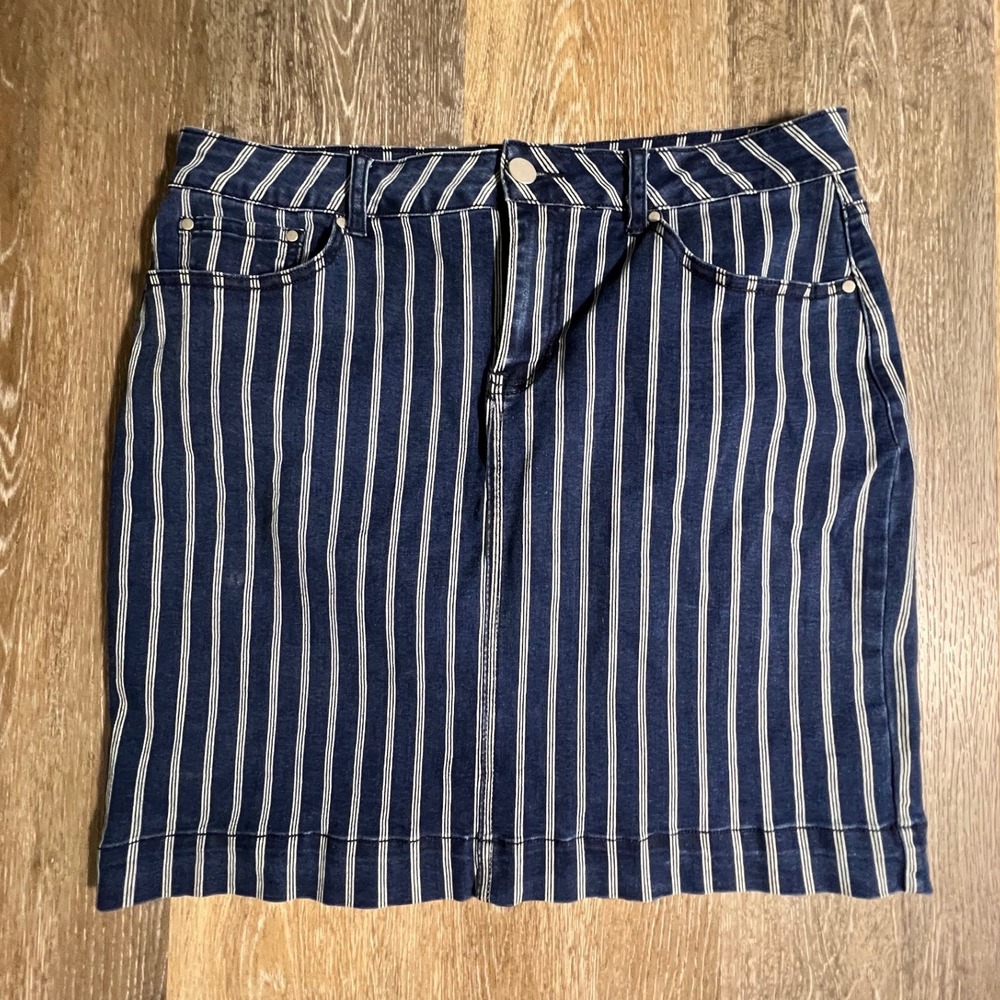 Baccini Denim Mini Skirt Women 12 Navy Blue Pinstripe Stretch Five Pocket Cotton
